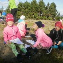 Myndir frá útikennslu í 2.-3. bekk