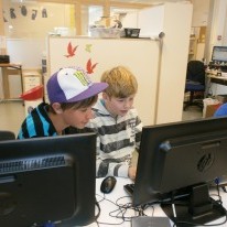 Unnið að forritun..