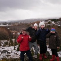 það er skemmtilegast að leika sér þegar allir eru með!