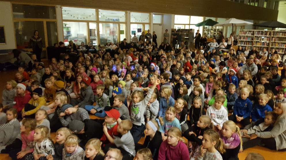 Ljóðasamkeppni í tilefni af Degi íslenskrar tungu.