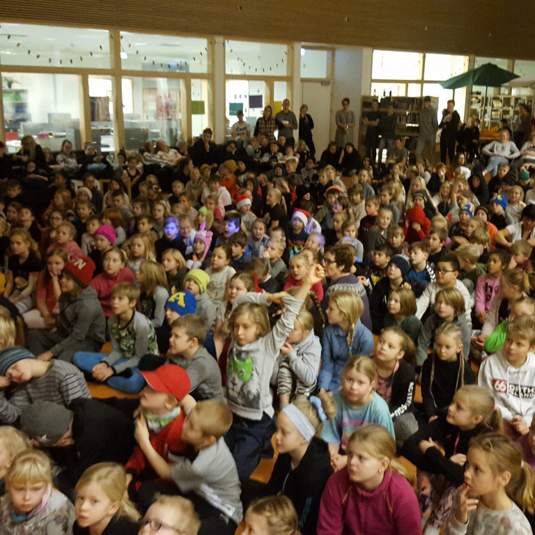 Ljóðasamkeppni í tilefni af Degi íslenskrar tungu.