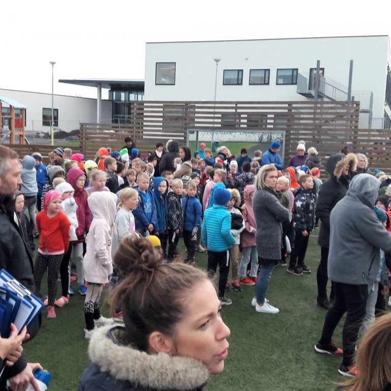 Brunaæfing í Naustaskóla