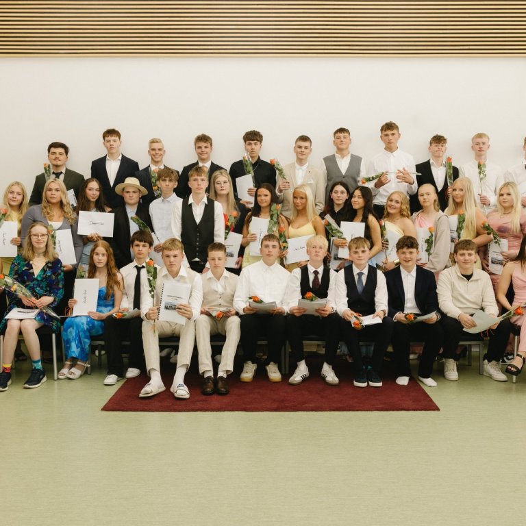 Gleðilegur útskriftardagur í Naustaskóla!